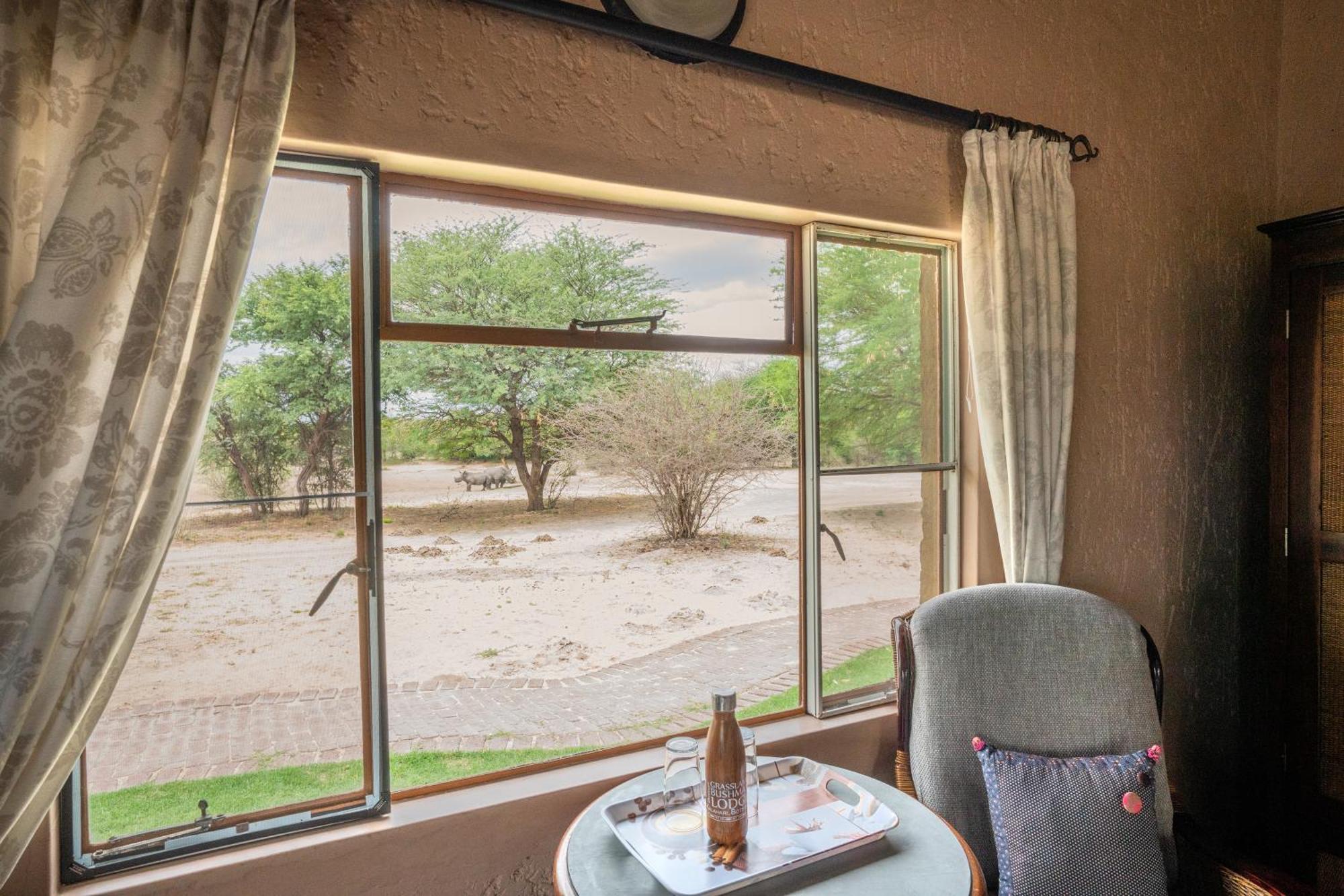 Grassland Safari Lodge Ghanzi Экстерьер фото