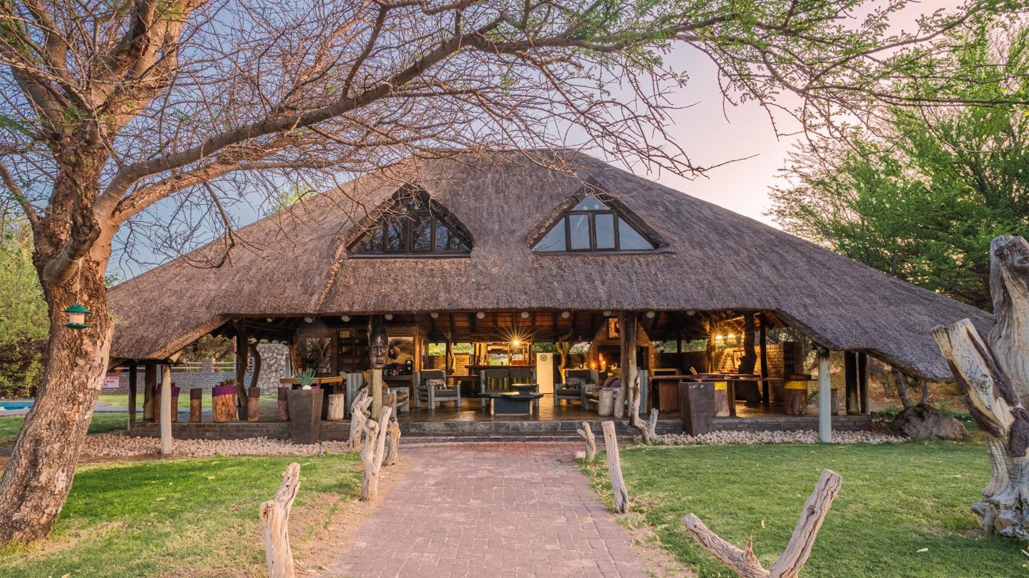 Grassland Safari Lodge Ghanzi Экстерьер фото