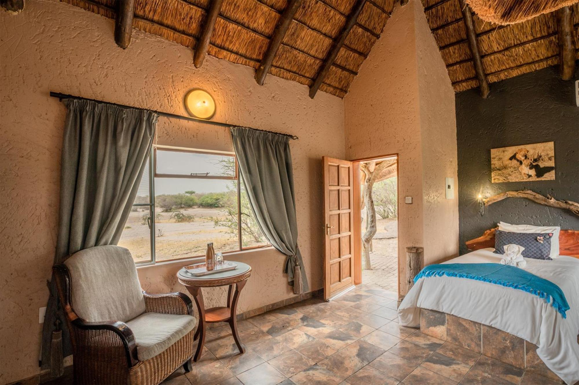 Grassland Safari Lodge Ghanzi Экстерьер фото