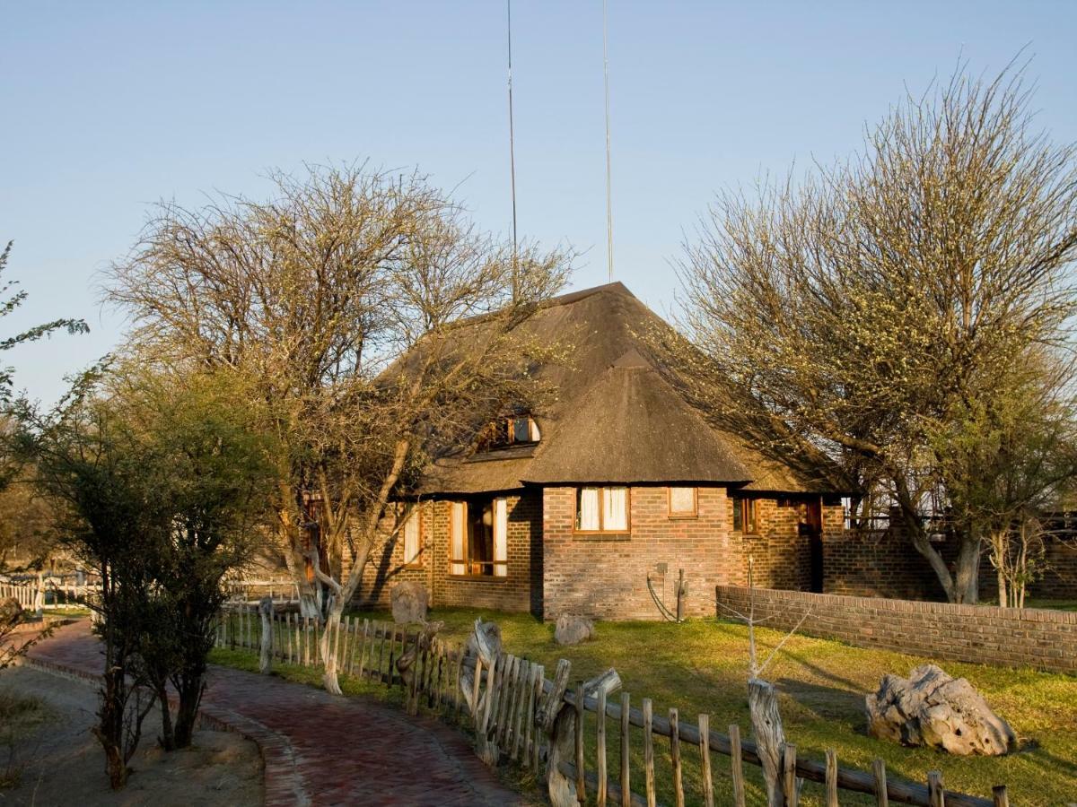 Grassland Safari Lodge Ghanzi Экстерьер фото